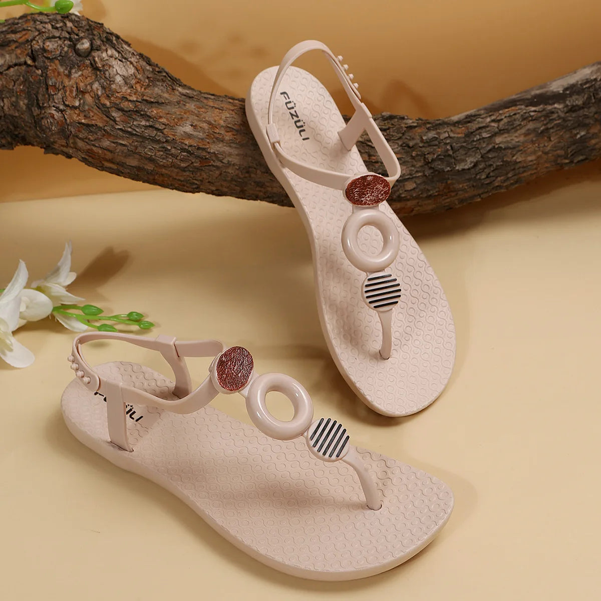 Women Sandals 2026 Summer Flat Shoes Female Bohemian Flip Flops Ladies Vacation Beach Sandales Girls Street Footwear