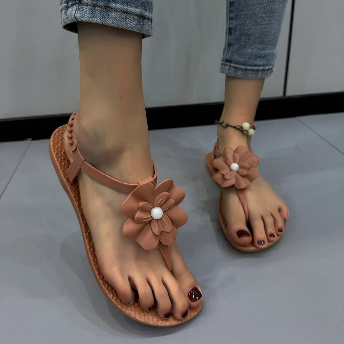 Women Sandals 2026 Summer Flat Shoes Female Bohemian Flip Flops Ladies Vacation Beach Sandales Girls Street Footwear