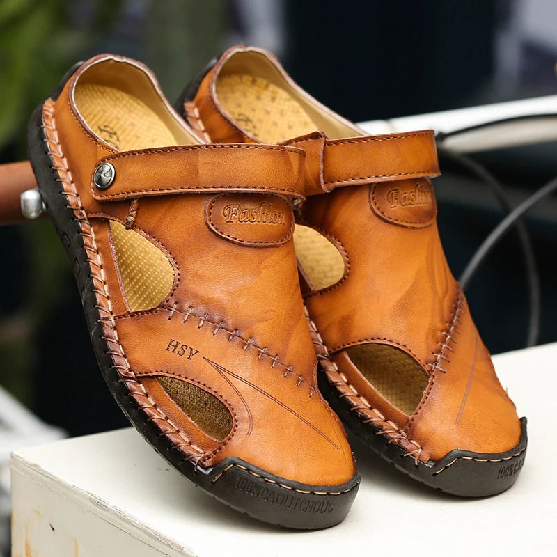 Sandals Man Summer 2026 Leather Slides Breathable Rome Male Outdoor Beach Platform Slippers Soft Hot Sale Men Flat Sandals