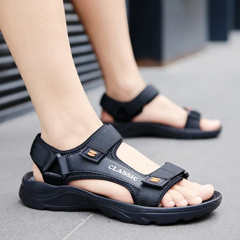 2025 New Men Sandals Summer Leisure Beach Holiday Sandals Men Shoes Outdoor Sneakers Male Retro Comfortable Casual Sandals Men