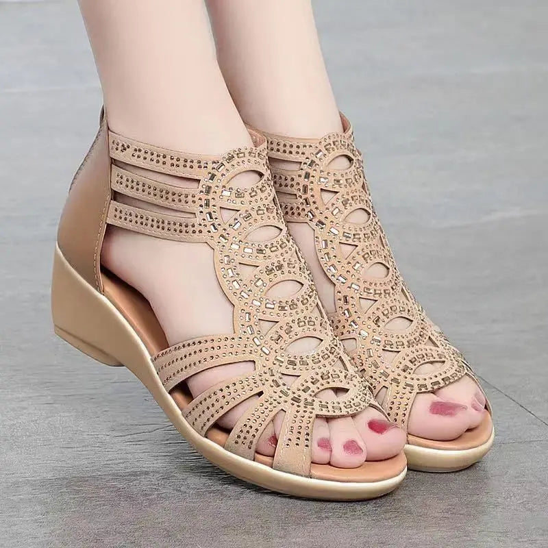 New Sandals Fashion Comfort Versatile Women Shoes Trendy Soft Water Diamond High Heels Casual Simple Commuting Roman Sandals