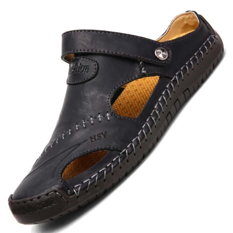 Sandals Man Summer 2026 Leather Slides Breathable Rome Male Outdoor Beach Platform Slippers Soft Hot Sale Men Flat Sandals