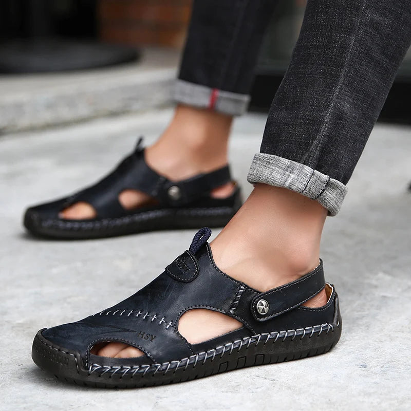 Sandals Man Summer 2026 Leather Slides Breathable Rome Male Outdoor Beach Platform Slippers Soft Hot Sale Men Flat Sandals