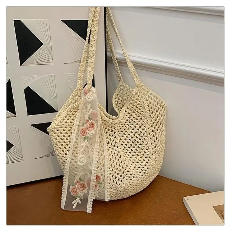 Beach Tote Bag Woven Large Capacity Designed for Women's Shoulder Comfort and Style